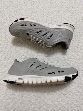 Crosskix APX Closed Toe Lace Up Water Shoes for Men’s Size 10
